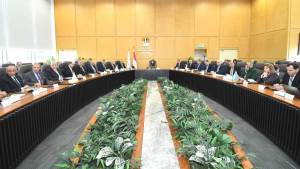 وزيرة الإسكان تعقد اجتماعًا موسعًا لمتابعة موقف تنفيذ مشروعات "حياة كريمة"