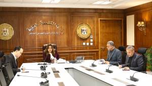 د.منال عوض تتابع من خلال شبكة الطوارئ جهود المحافظات فى التعامل مع سوء الأحوال الجوية