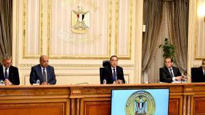 الحكومة تقرر العمل عن بعد يوم الأحد من كل أسبوع خلال أبريل 