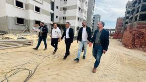 نائب رئيس الهيئة لقطاع التنمية و الإنشاءات يتفقد المشروعات التنموية بالعبور الجديدة