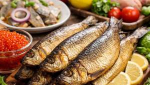 التموين تطرح آلاف الأطنان من الأسماك والبيض في 1060 منفذ استهلاكي 