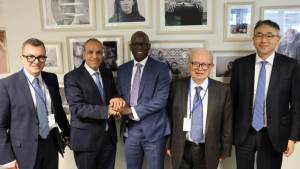 وزير الخارجية يلتقي نائب رئيس البنك الدولي لمنطقة الشرق الأوسط