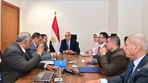 وزير الري: نعمل برؤية متكاملة لتطوير المنظومة المائية ووضع حلول مستدامة لمشكلة المخلفات                                     