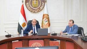«العمل»: تعتمد 4 لجان عمالية وتوجه المديريات بتيسير إجراءات التأسيس 