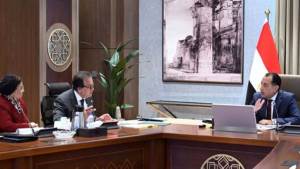 رئيس الوزراء يتابع جهود حوكمة منظومة صرف ألبان الأطفال الصناعية المدعمة