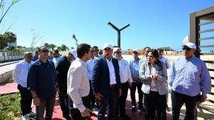 رئيس الوزراء يتفقد مشروع الممشى السياحي الرابط بين مارينا 5 ومارينا 7