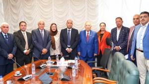 خطة بين العمل والمصانع  لتلبية احتياجات المناطق الصناعية من العمالة المدربة