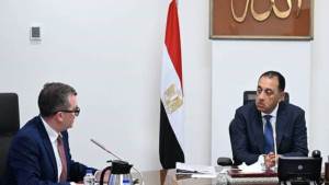 «مدبولي» يناقش مع وزير التخطيط خطط تطوير القري المصرية.. تعرف على التفاصيل