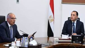 «مدبولي» يناقش مخطط استعادة شواطئ الإسكندرية