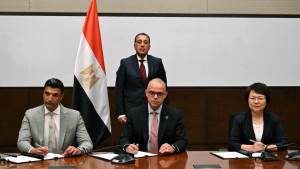 شراكة "مصرية- صينية" لإنشاء قاعدة لتخطيط وإنشاء مصانع السيارات