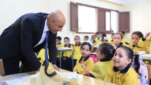 خلال زيارته للمنيا.. وزير التعليم يوجه المديريات بخفض كثافات الفصول 