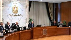 رئيس الوزراء يستعرض محاور "موارد النقد" و"البرنامج الاقتصادي 2030" بمنتدى مصر