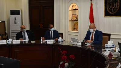 وزير الإسكان يوافق على الموازنة التقديرية للقابضة لمياه الشرب والصرف الصحي