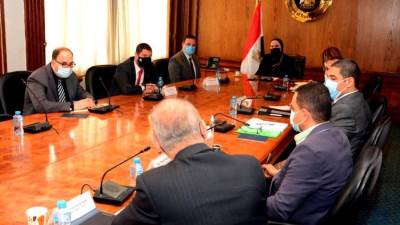 وزيرة الصناعة: نسعى لتطوير المراكز التكنولوجية لتوطين التكنولوجيات الحديثة بالقطاع