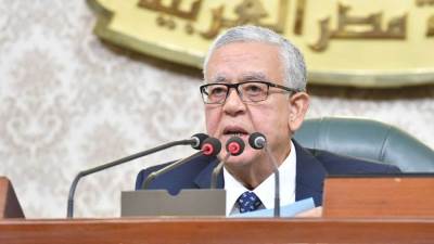 "النواب" يوافق على حرمان الطبيب والتمريض من وظيفته فى جريمة الختان