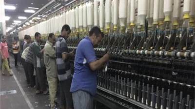 الدمج والمعاش وراء انخفاض عدد العاملين بقطاع الأعمال العام