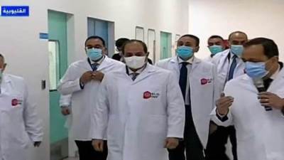الرئيس يتفقد مدينة الأدوية المصرية بعد افتتاحها