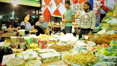 الغرف التجارية يطمئن المصريين: أسعار السلع مستقرة قبل قدوم الشهر الكريم