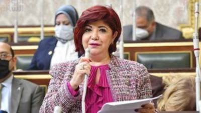  نورا علي: تطعيم العاملين بالسياحة يبث رسالة طمأنينة