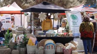 عدسة «المؤشر» في جولة بمعرض التمور (فيديو)