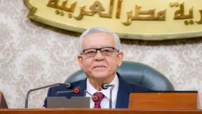 البرلمان ينتقد "ختامي الموازنة".. ونائب يتهم رئيس "خطة النواب" بالانحياز للحكومة