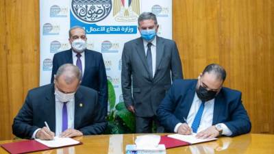 برتوكول تعاون بين قطاع الأعمال والإنتاج الحربي لتوريد الأخشاب