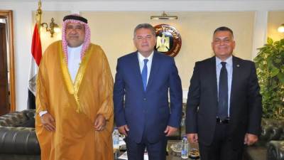 تفاصيل لقاء وزير "قطاع الأعمال" برئيس الاتحاد العربي للاستثمار
