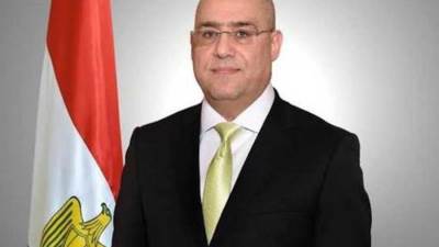 الإسكان: تم وجارٍ تنفيذ 1714 مشروعاً للمياه والصرف منذ تولى الرئيس