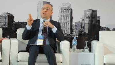  هذه مشروعات جديدة للطرق جار تنفيذها بمدينتي «السادات والشروق»..(صور)