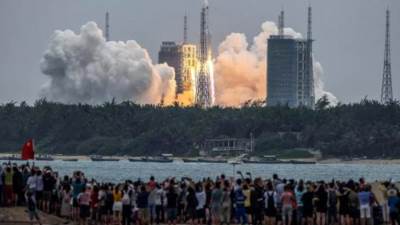 "وقوع البلاء ولا انتظاره".. 11 معلومة عن "صاروخ الصين" السارح في ملكوت الله