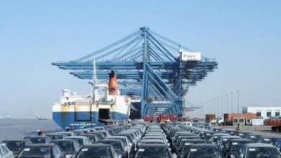 بـ165 مليون جنيه.. «جمارك السويس» تفرج عن 807 سيارة في شهر واحد