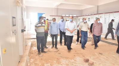 بتكلفة 500 مليون جنيه.. عصام سعد يتفقد محطة صرف عرب المدابغ بأسيوط