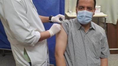 جامعة أسيوط تدعو طلابها لتلقى لقاح كورونا 