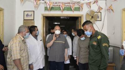 محافظ أسيوط يتفقد 13 مركز لتطعيم المواطنين بلقاح فيروس كورونا