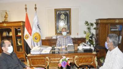 بتكلفة 2 مليون جنيه.. محافظ أسيوط يعلن تطوير مرسى العبارات النهرية بأبنوب