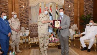 جامعة أسيوط تشارك باحتفالية يوم الشهيد والمحارب القديم