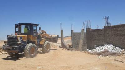 حملة مكبرة على مخالفات البناء بأراضي جمعية الأمل فى العبور الجديدة.. (صور)