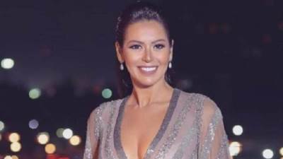 بالأبيض .. لقاء الخميسي تتألق في أحدث جلسة تصوير لها