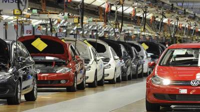 "تجار السيارات" تكشف عن خطوتها المقبلة لمواجهة قرار "نقل المعارض"