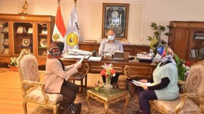 كواليس لقاء محافظ أسيوط مع عميد معهد جنوب مصر للأورام