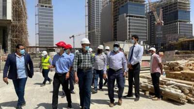 كواليس جولة مسئولي «الإسكان» لمتابعة مشروعات العاصمة الإدارية