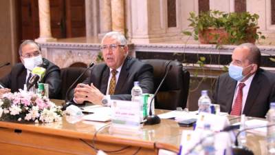 القصير يكشف عن مصادر المياه في مشروعات الاستصلاح الجديدة