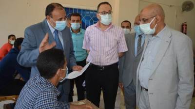 نائب جامعة الأزهر بأسيوط: لابد من حضور مدرس المادة امتحان الطلاب