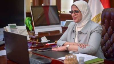 وزيرة الصحة تضخ دماء جديدة بلجنة «الزمالة المصرية».. اعرف التفاصيل