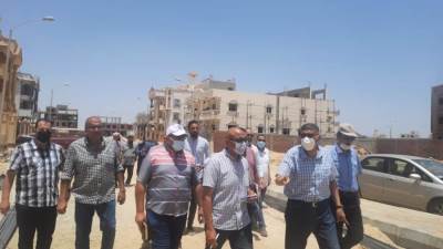 عادل النجار يتفقد سير العمل بالأحياء السكنية ومحاور الطرق بـ6 أكتوبر
