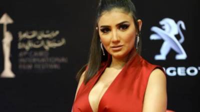 أبرزهن مي عمر .. نجمات ملامح وجههن أصغر من أعمارهن الحقيقية