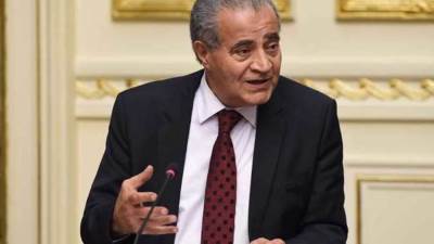 مستند يكشف آخر مجاملات «المصرية لتجارة الجملة»..رخصة مصنع غذائي لـ«واحد من الحبايب»