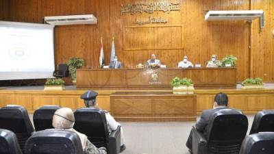 محافظ أسيوط يوافق على استبدال الاتوبيسات لموقفي نزلة عبداللاه والشادر 