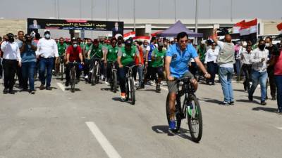 «منحة عبد الناصر».. وزير الشباب يتقدم ماراثون بالمدينة الرياضية بالعاصمة الإدارية