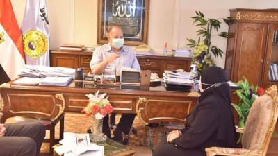 محافظ أسيوط يعلن توفير الأسمدة للمزارعين